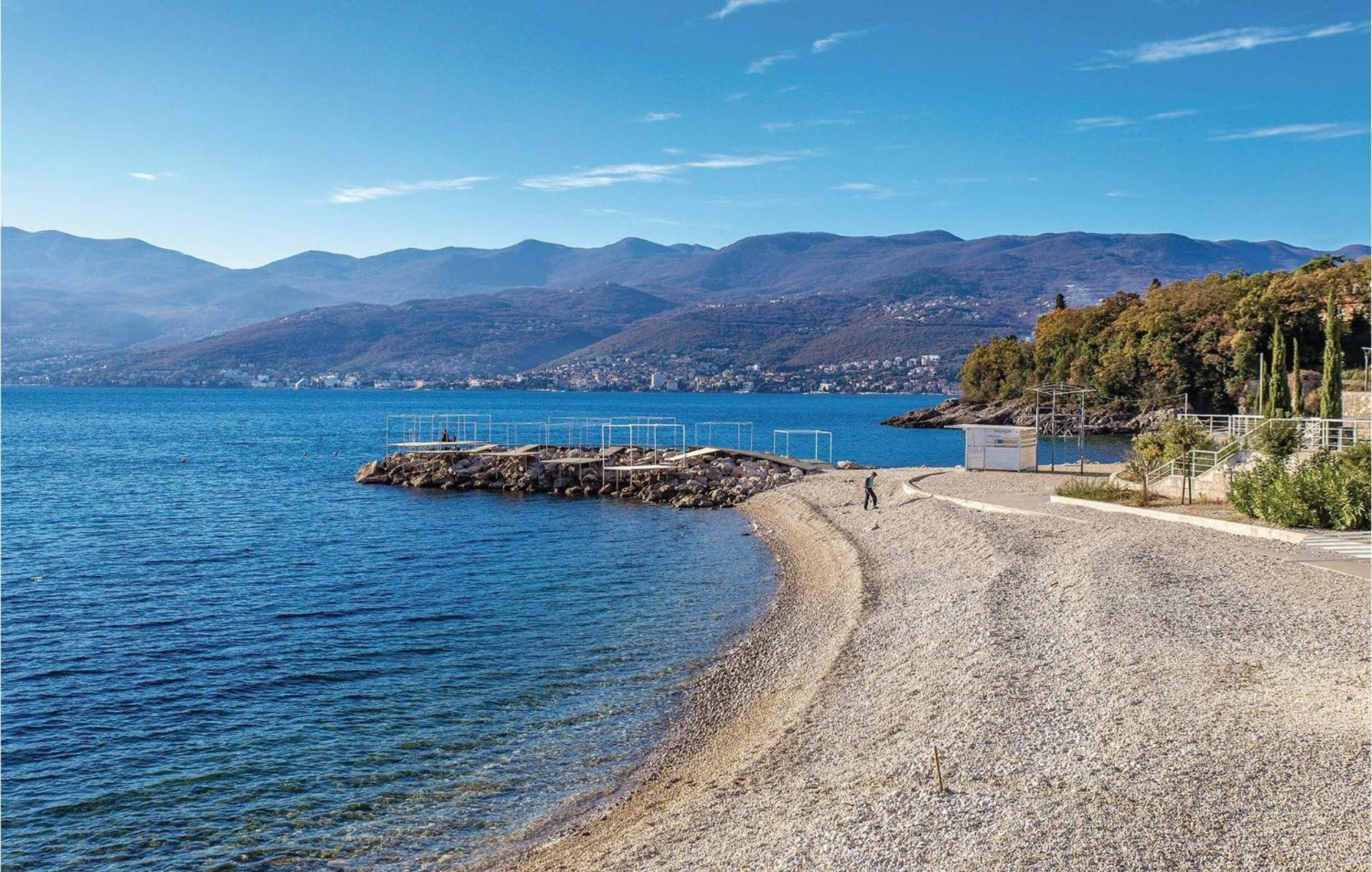 Stunning apartment in Rijeka with 1 Bedrooms&WiFi Buitenkant foto